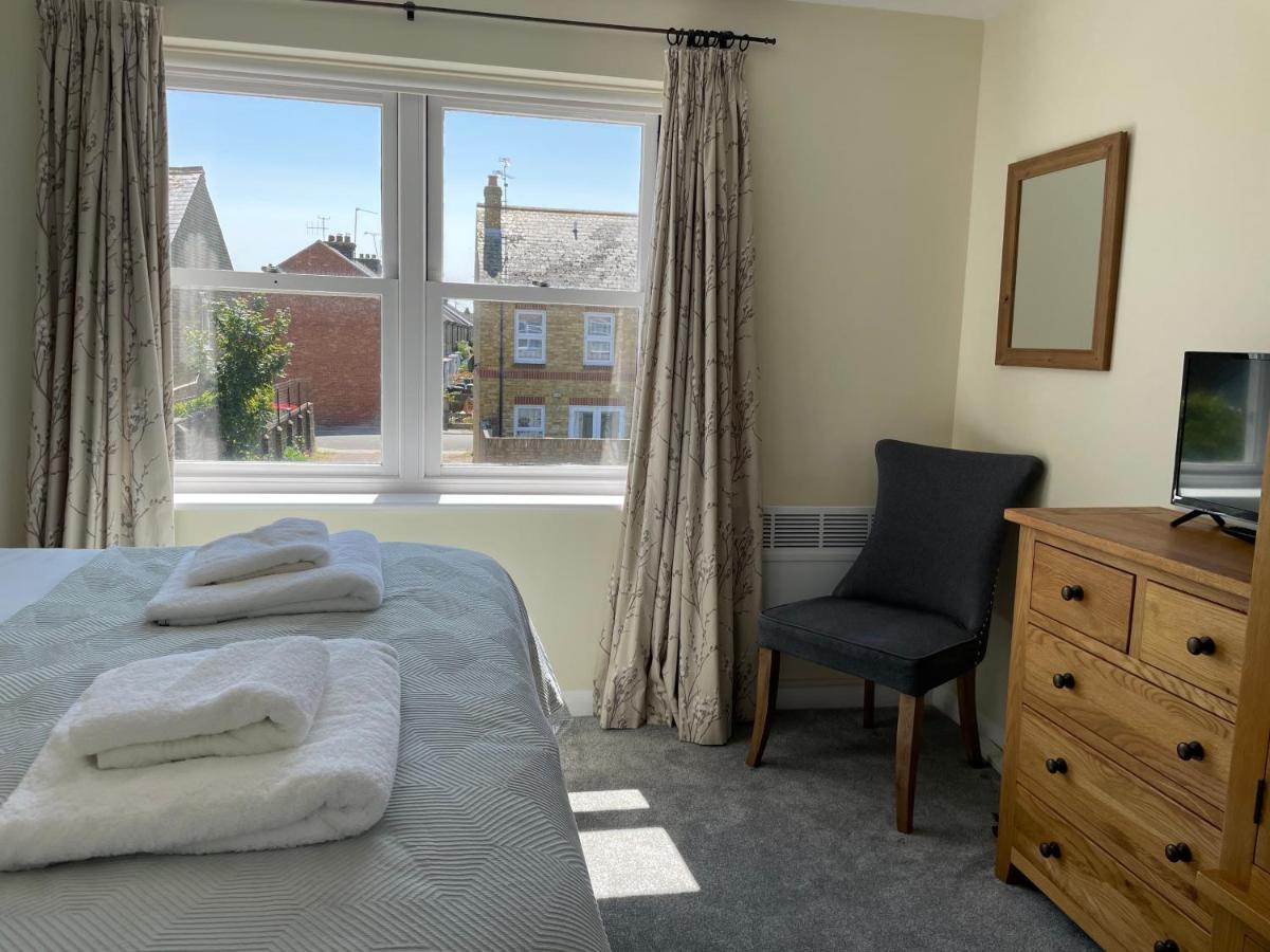 Courtyard House, With Parking And Patio Garden Villa Whitstable Eksteriør billede